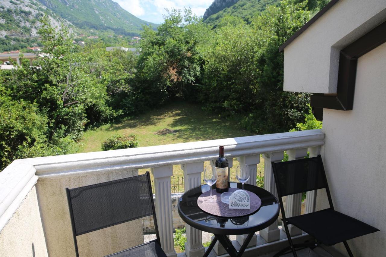 Apartmani Dijana 2 Kotor Zewnętrze zdjęcie
