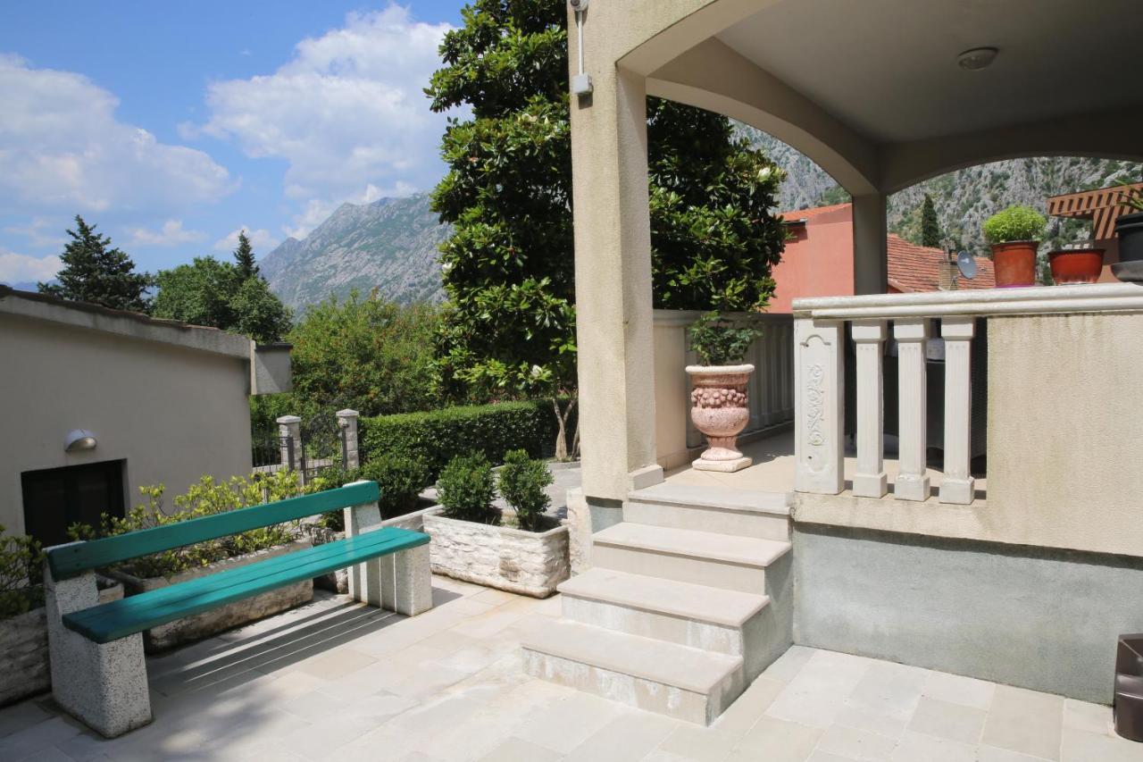 Apartmani Dijana 2 Kotor Zewnętrze zdjęcie